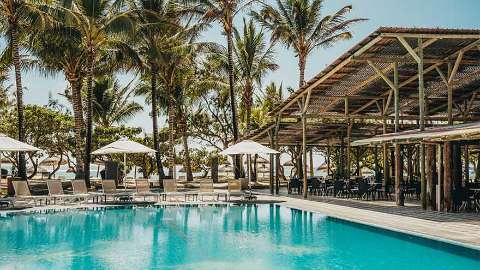 Accommodation - Crystals Beach Resort Belle Mare - Pool view - Mauritius