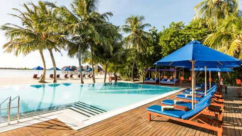 Vue sur piscine