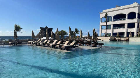 Unterkunft - Heaven at Hard Rock Riviera Maya - Ansicht der Pool - Cancun