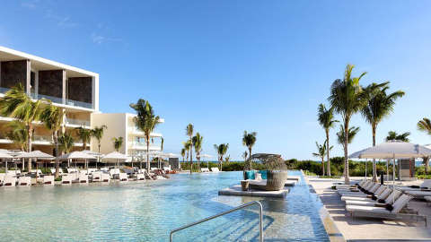 Accommodation - TRS Coral Hotel - Pool view - Cancun