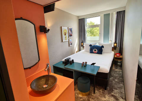Accommodation - The ED Amsterdam - Guest room - AMSTERDAM
