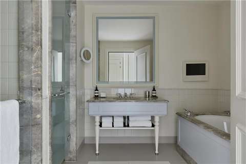 Accommodation - Waldorf Astoria Amsterdam - Guest room - Amsterdam