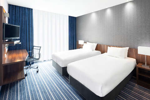 Accommodation - Holiday Inn Express ROTERDÃO - ESTAÇÃO CENTRAL - Guest room - Rotterdam