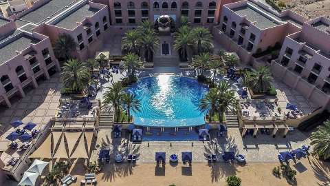 La Al Husn Resort & Spa