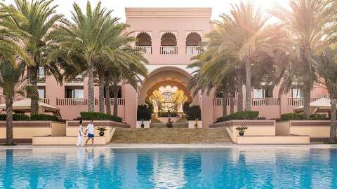 Accommodation - Shangri-La Al Husn Resort & Spa  - Pool view - Muscat