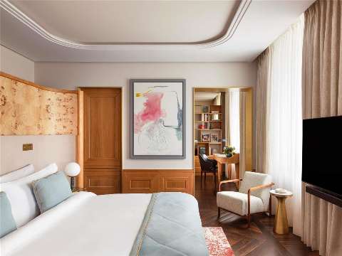 Guest room