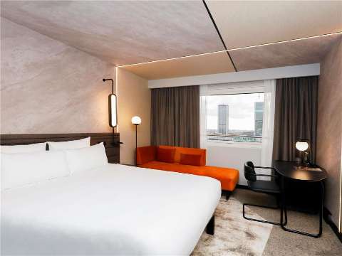 Guest room
