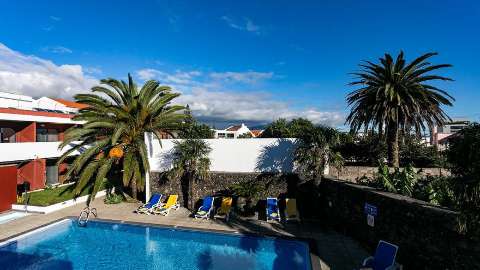 Accommodation - Antillia Hotel - Pool view