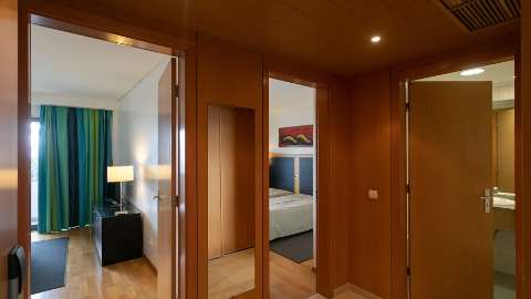 Accommodation - Antillia Hotel