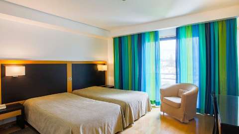 Accommodation - Antillia Hotel - Guest room