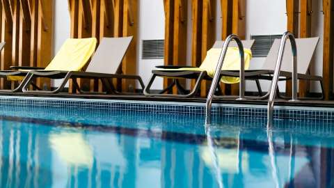 Accommodation - Hotel Ponta Delgada - Pool view