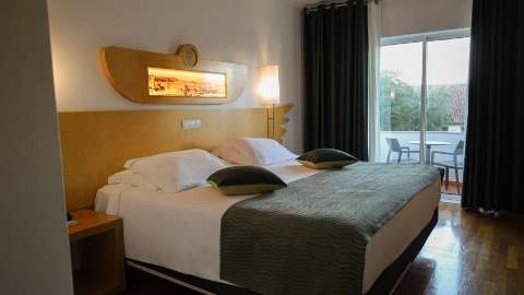 Accommodation - Hotel Ponta Delgada - Guest room