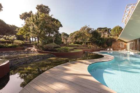 Accommodation - Vignette Collection ONYRIA MARINHA CASCAIS by IHG - Pool view - Cascais