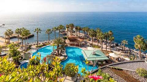 Accommodation - Royal Savoy - Pool view - Funchal