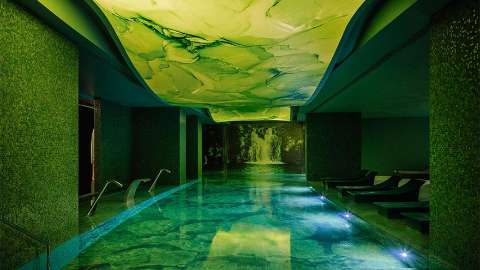 The Leading Hotels of the World