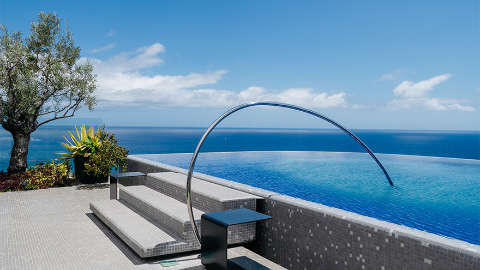 Accommodation - The Reserve - The Leading Hotels of the World - Pool view - Funchal