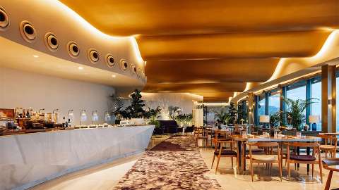 The Leading Hotels of the World