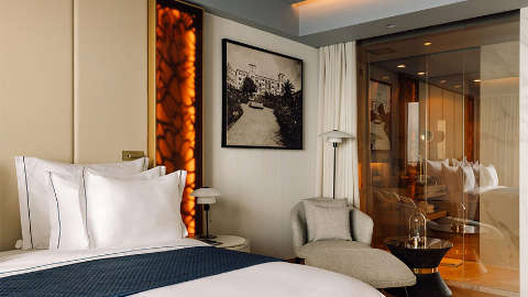 The Leading Hotels of the World