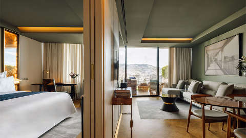 The Leading Hotels of the World