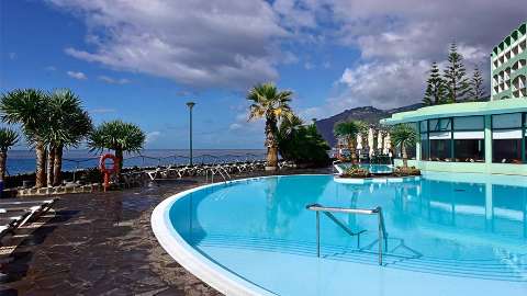 Unterkunft - Pestana Ocean Bay All Inclusive Resort - Ansicht der Pool - Funchal