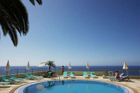 Acomodação - Madeira Regency Cliff Hotel - Vista para a Piscina - Funchal