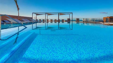 Accommodation - Sentido Galomar - Pool view - Funchal