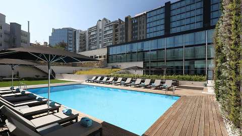 Unterkunft - Iberostar Selection Lisboa - Ansicht der Pool - Lisbon