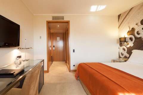 Accommodation - Marques de Pombal - Guest room - LISBOA