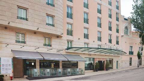 Accommodation - Real Palacio - Exterior view - Lisbon