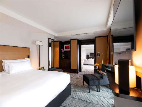 Guest room