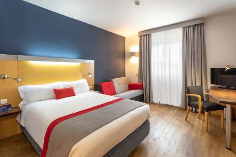 Accommodation - Holiday Inn Express LISBOA - OEIRAS - Guest room - Lisbon