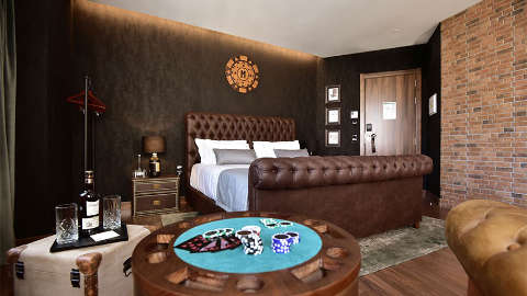 Guest room
