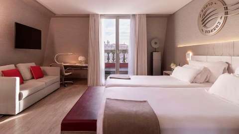 Accommodation - NH Collection Porto Batalha - Guest room - Porto