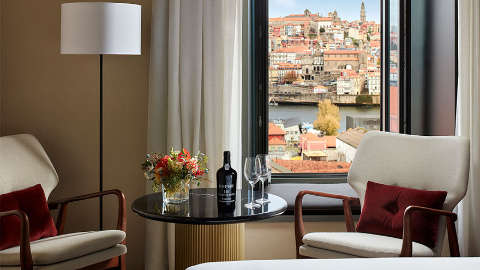 Accommodation - Tivoli Kopke Porto Gaia Hotel - Guest room
