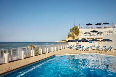 Hébergement - Holiday Inn ALGARVE - ARMAÇÃO DE PERA - Vue sur piscine - Algarve