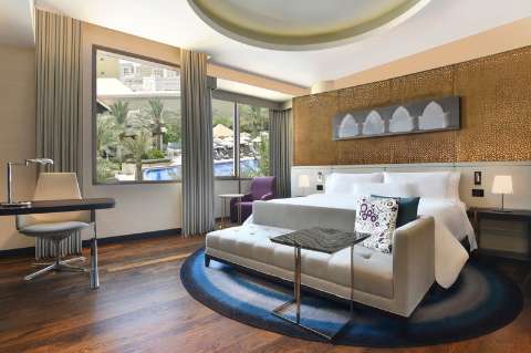 Accommodation - The Westin Doha Hotel and Spa - Pool view - Doha