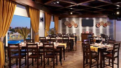 Accommodation - InterContinental Hotels DOHA BEACH & SPA - Restaurant