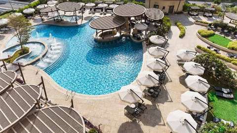 Accommodation - Hilton Doha The Pearl - Pool view - Doha