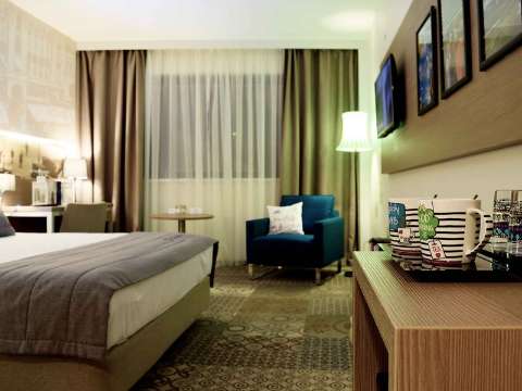 Unterkunft - Mercure Bucharest City Center - Gästezimmer - BUCHAREST