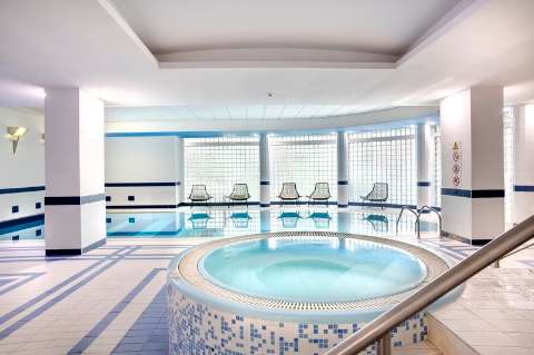Unterkunft - InterContinental Hotels ATHÉNÉE PALACE BUCHAREST - Ansicht der Pool - Bucharest
