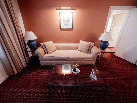 Accommodation - Pullman Bucharest World Trade Center - Guest room - BUCHAREST
