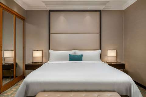 Accommodation - JW Marriott Bucharest Grand Hotel - Guest room - Bucharest