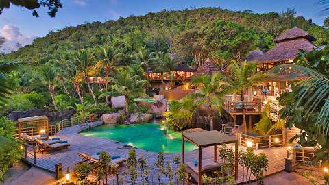 Accommodation - Constance Lemuria - Pool view - Praslin Island