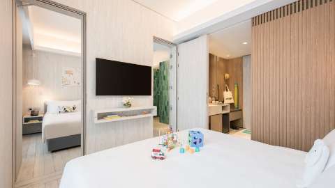 Guest room