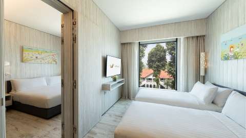 Guest room