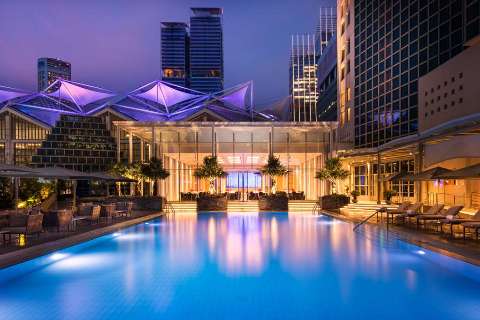 Unterkunft - Conrad Centennial Singapore - Ansicht der Pool - Singapore