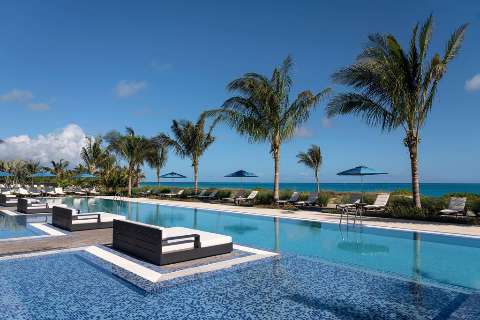 Unterkunft - The Ritz-Carlton, Turks & Caicos - Ansicht der Pool - Providenciales