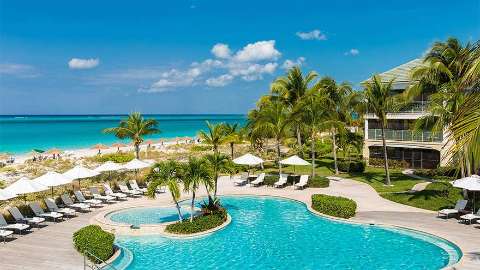 Acomodação - The Sands At Grace Bay - Vista para a Piscina - Providenciales