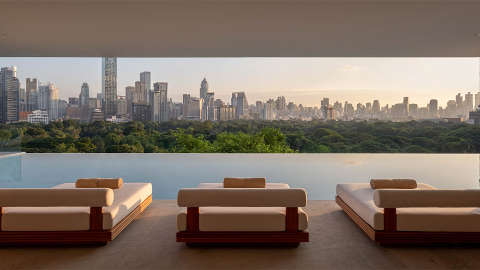 Accommodation - Dusit Thani Bangkok - Pool view