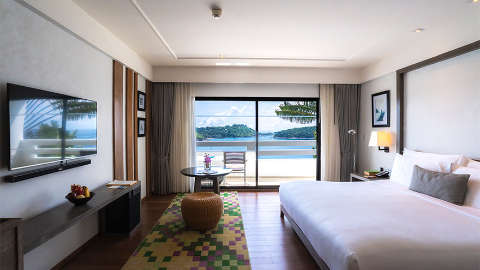 Guest room